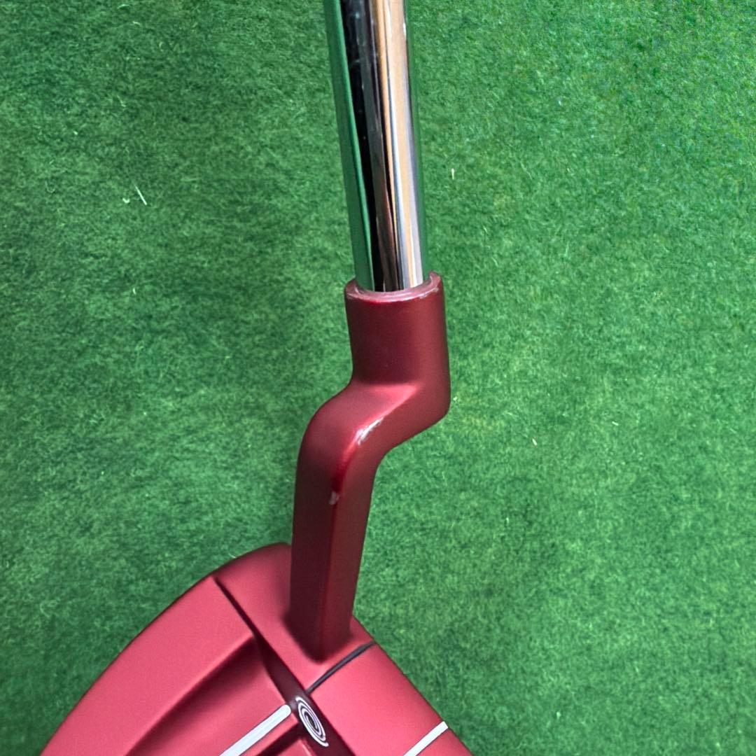 ODYSSEY oworks V-LINE FANG CH パター レッド