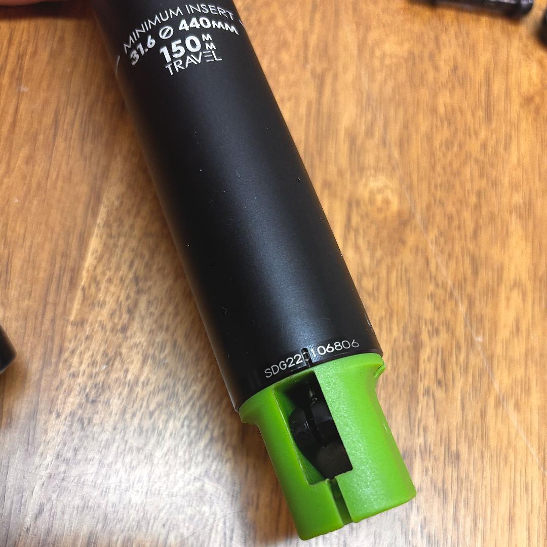 SDG TELLIS ドロッパーシートポスト リモートレバー付き