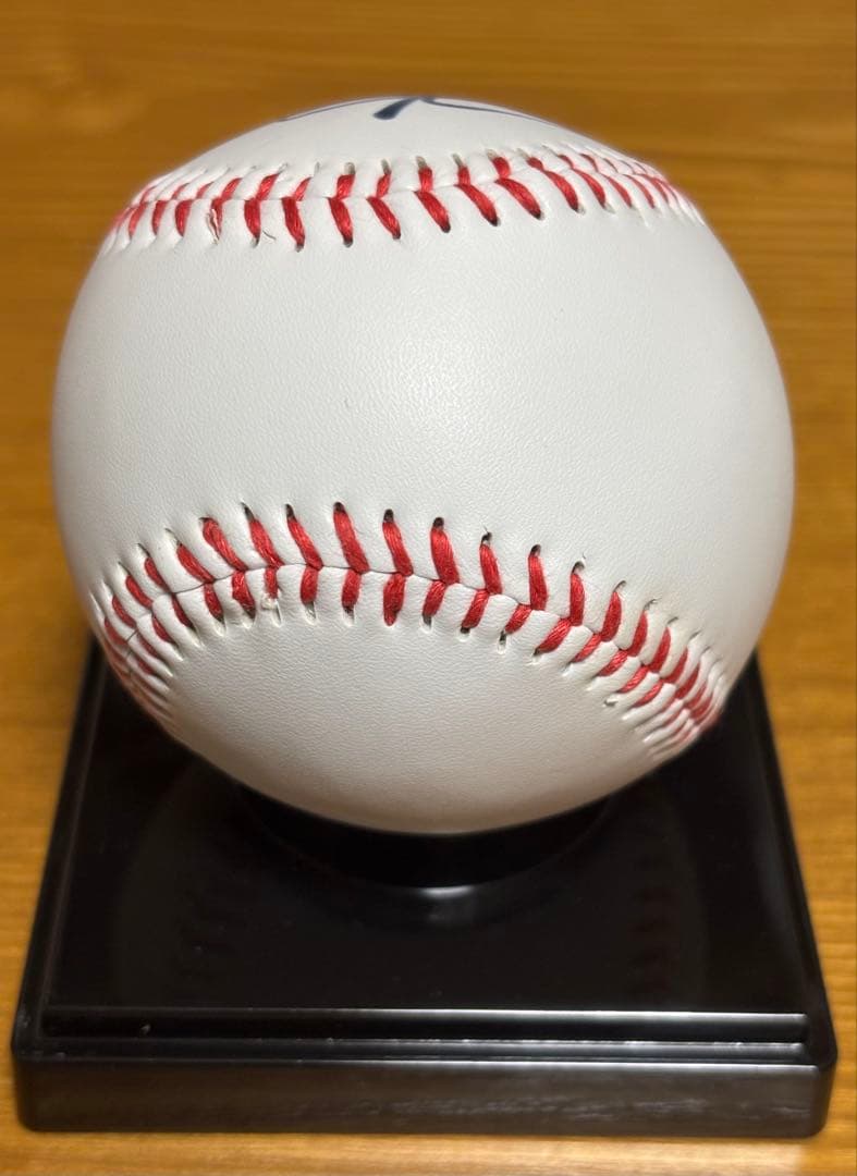 山本由伸投手　直筆サインボール　オリックス背番号18時代　新品ボールケース入