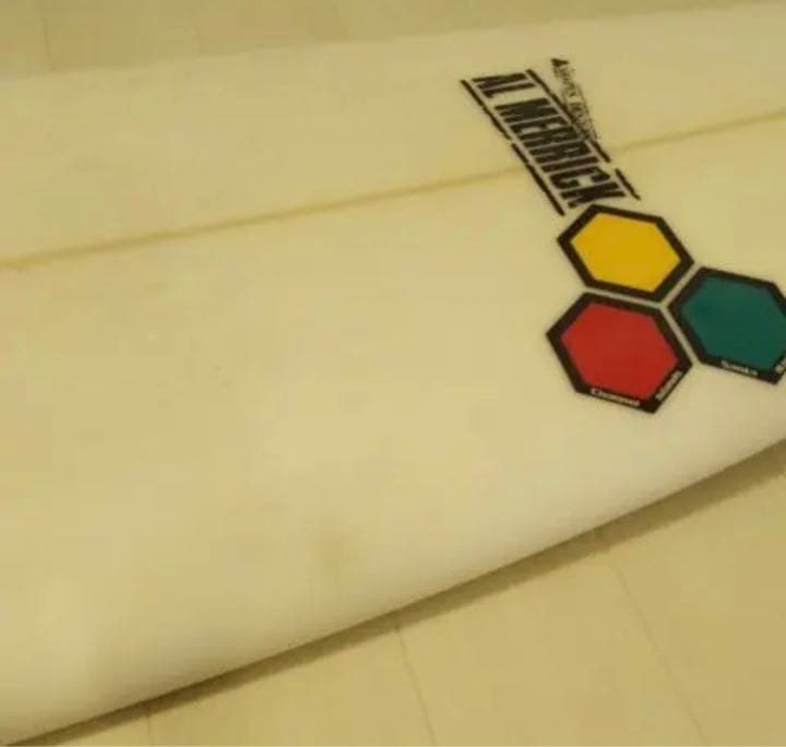 アルメリック　フレッドラブル　5'8　FCS5fin　サーフボード