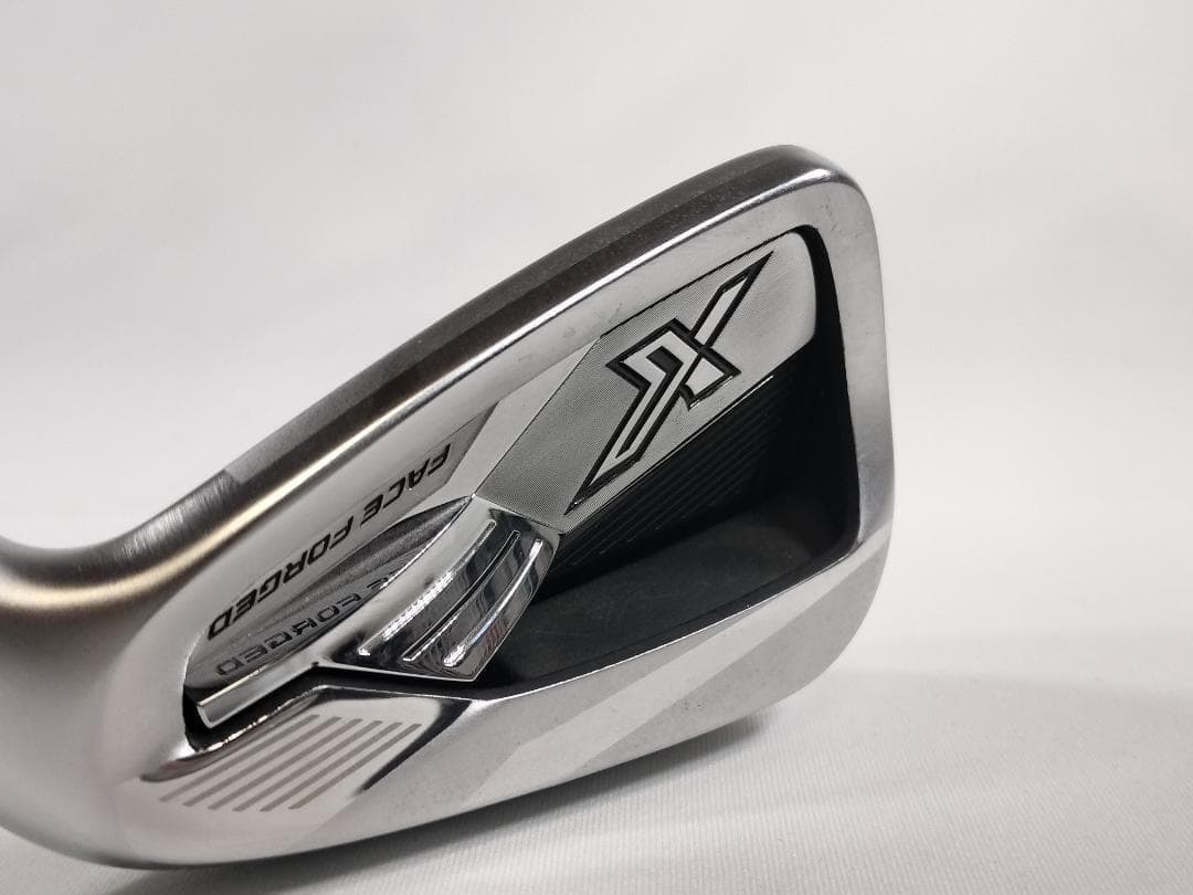 ダンロップ⭐ゼクシオX 7番 28.5° DinamicGold95 S200