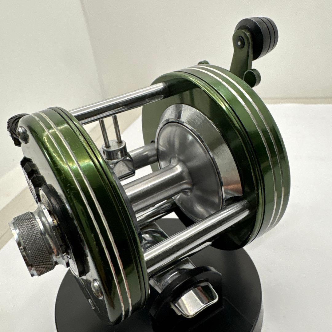 Heddon MARK IV 3200 ベイトリール