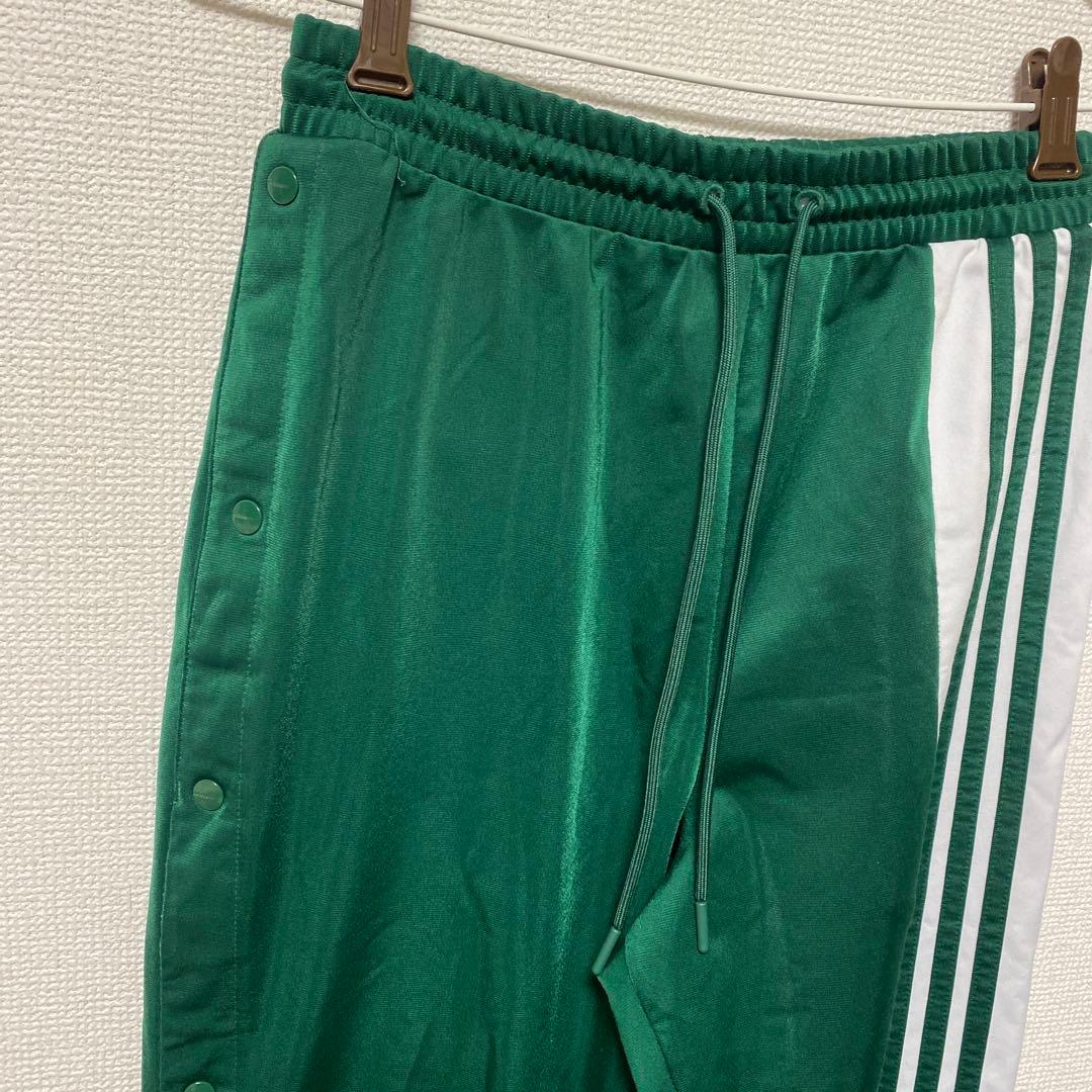adidas 緑 ジャージパンツ サイドストライプ　運動