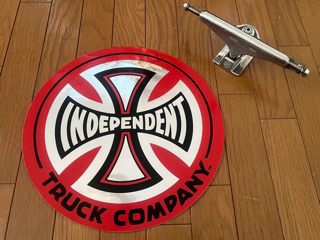 インディ Independent Truck Co 特大ステッカー レッド