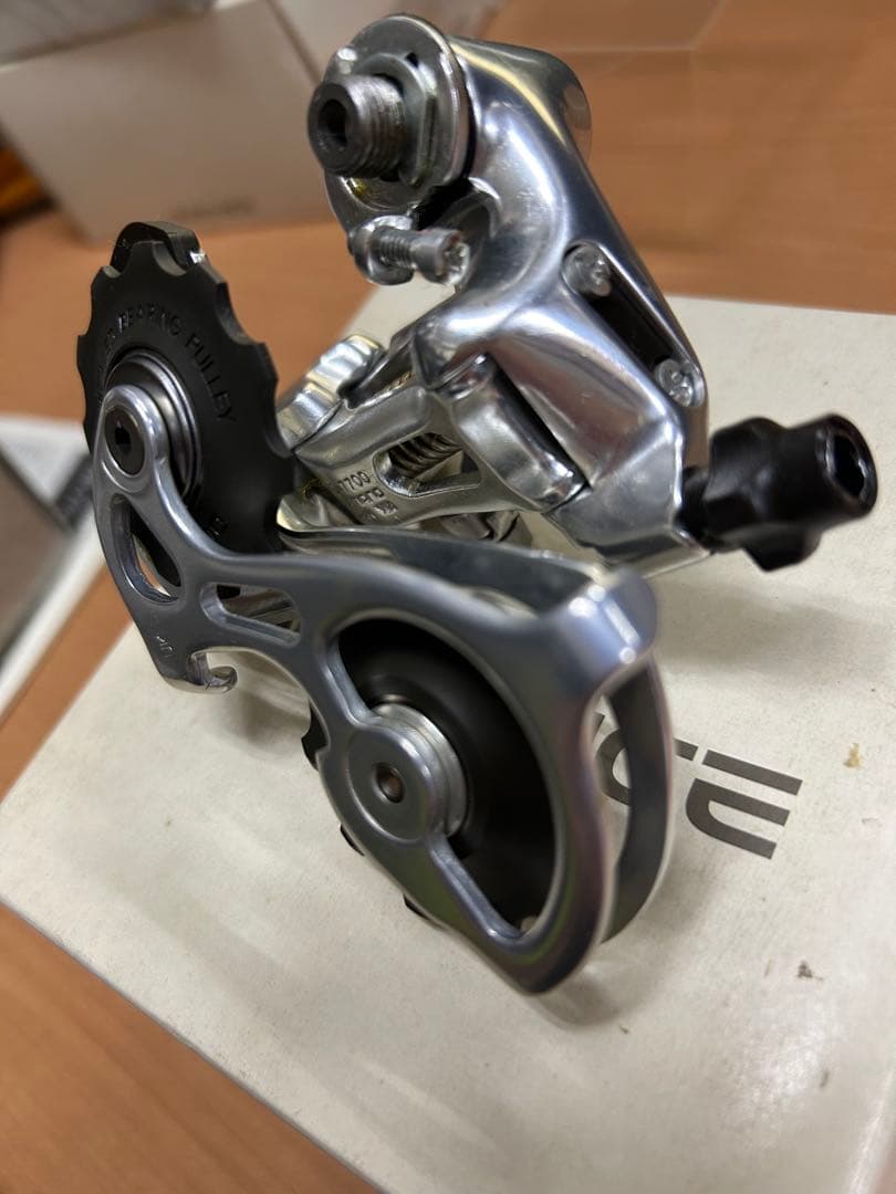 新品箱入りシマノDURA-ACE　RD-7700 リアディレイラー