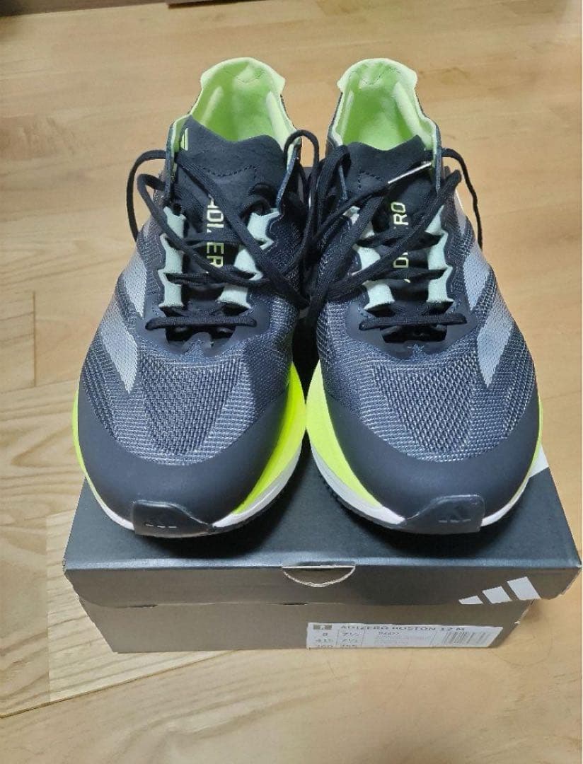 adidas Adizero ランニングシューズ ブラック/ライム