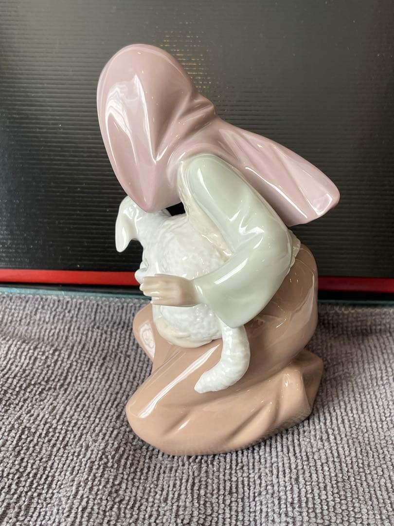 LLADRO リヤドロ 5484 『 羊飼いの少女』