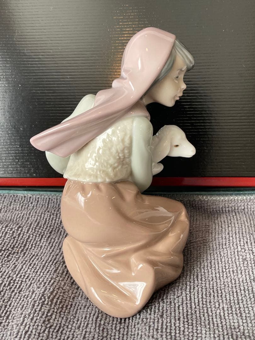 LLADRO リヤドロ 5484 『 羊飼いの少女』
