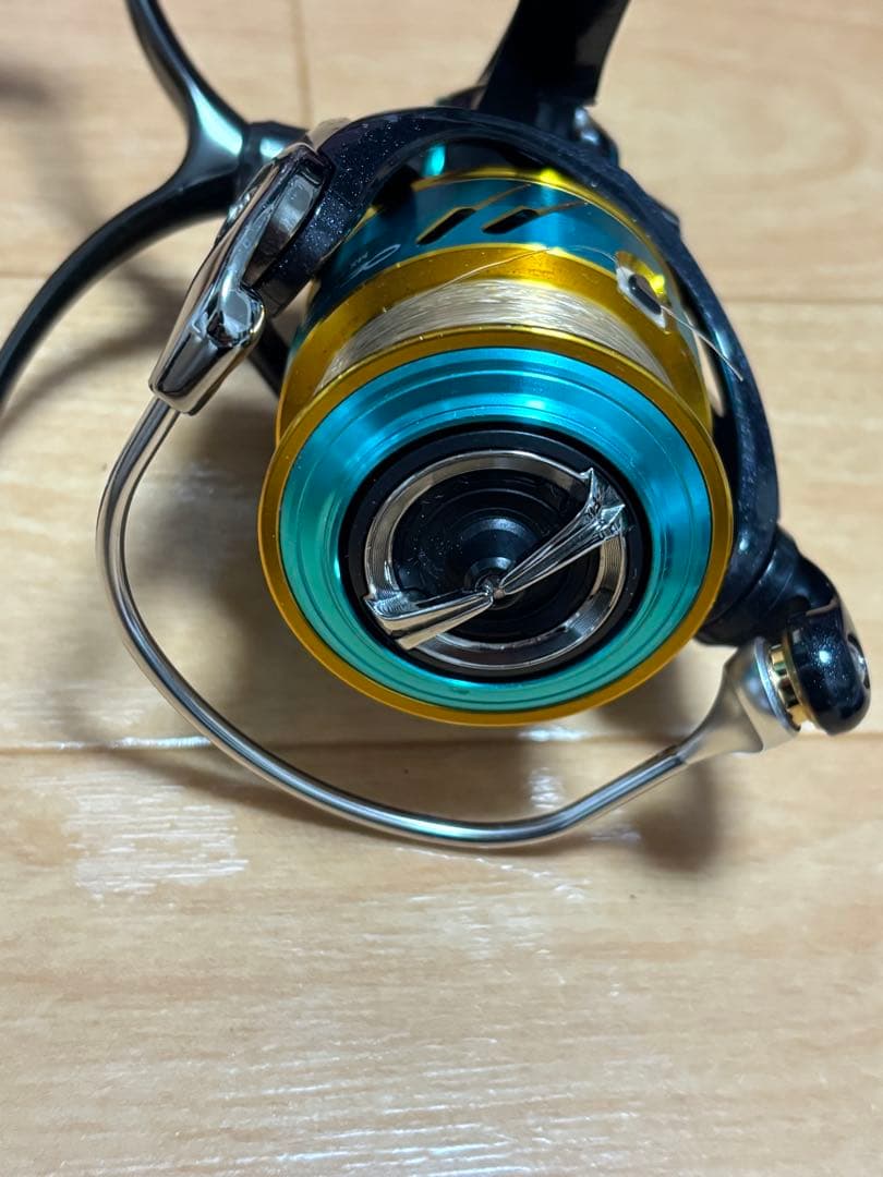 最終価格Daiwa 17 エメラルダスMX 2508PE-H-DH 美品　箱つき