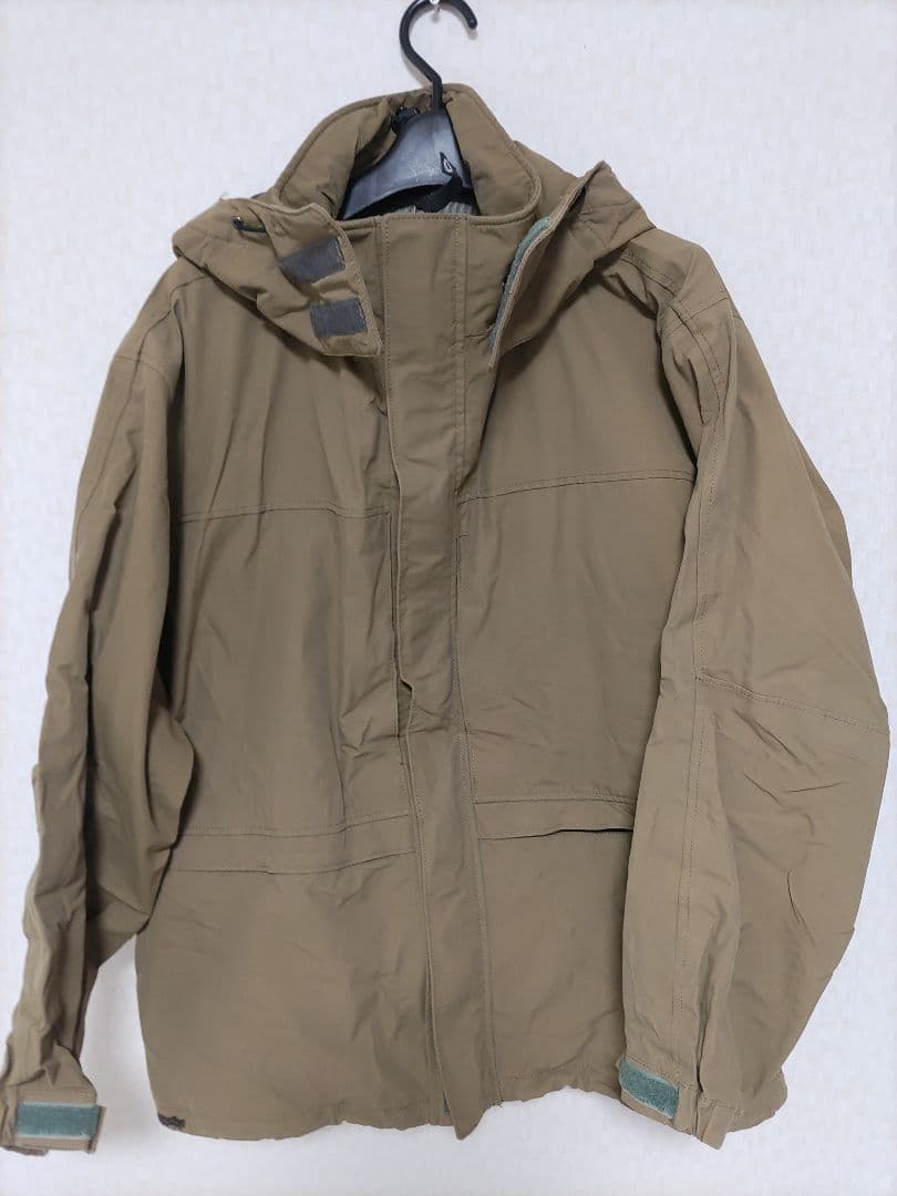 グリーンクロージング　ヘビージャケット（サイズM、カーキ、使用品）