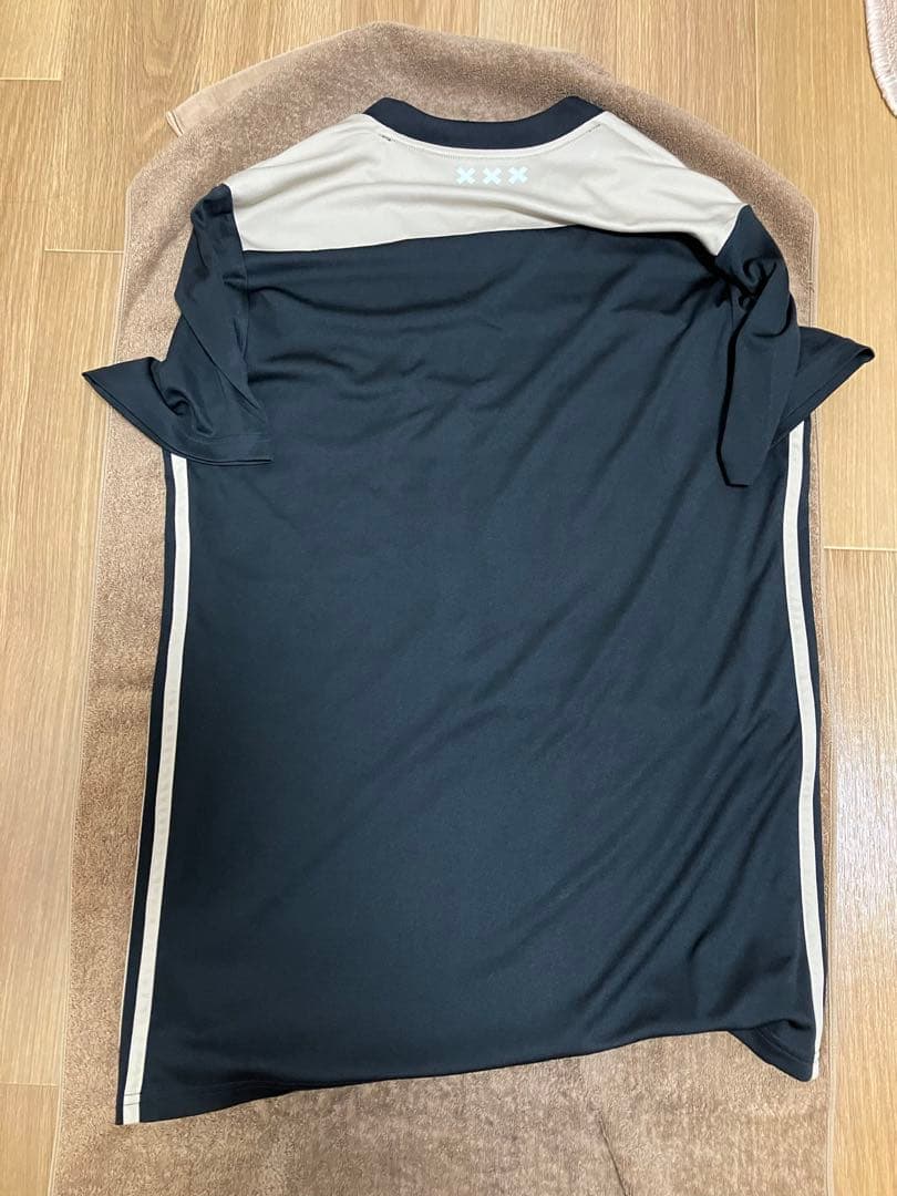 adidas正規品 アヤックス　18 ユニフォーム