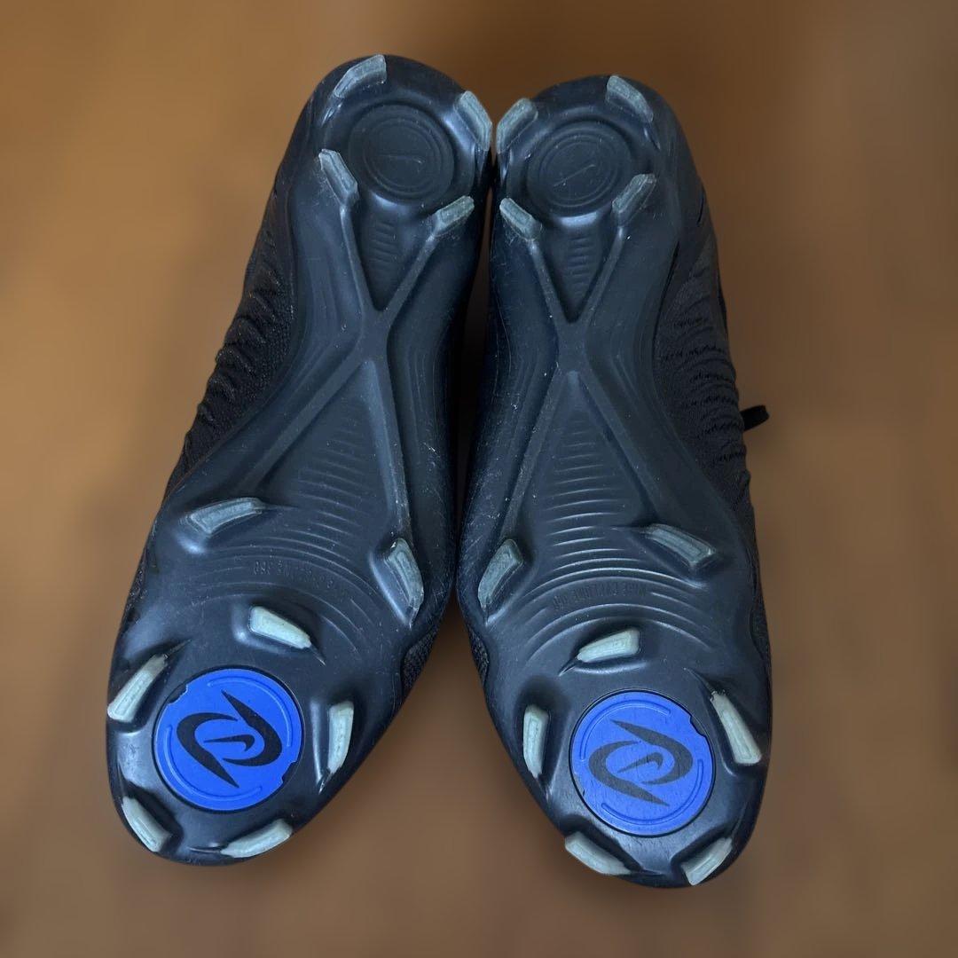 ナイキNIKE　ファントムGX 2　 エリート黒スパイクトップモデル 28センチ