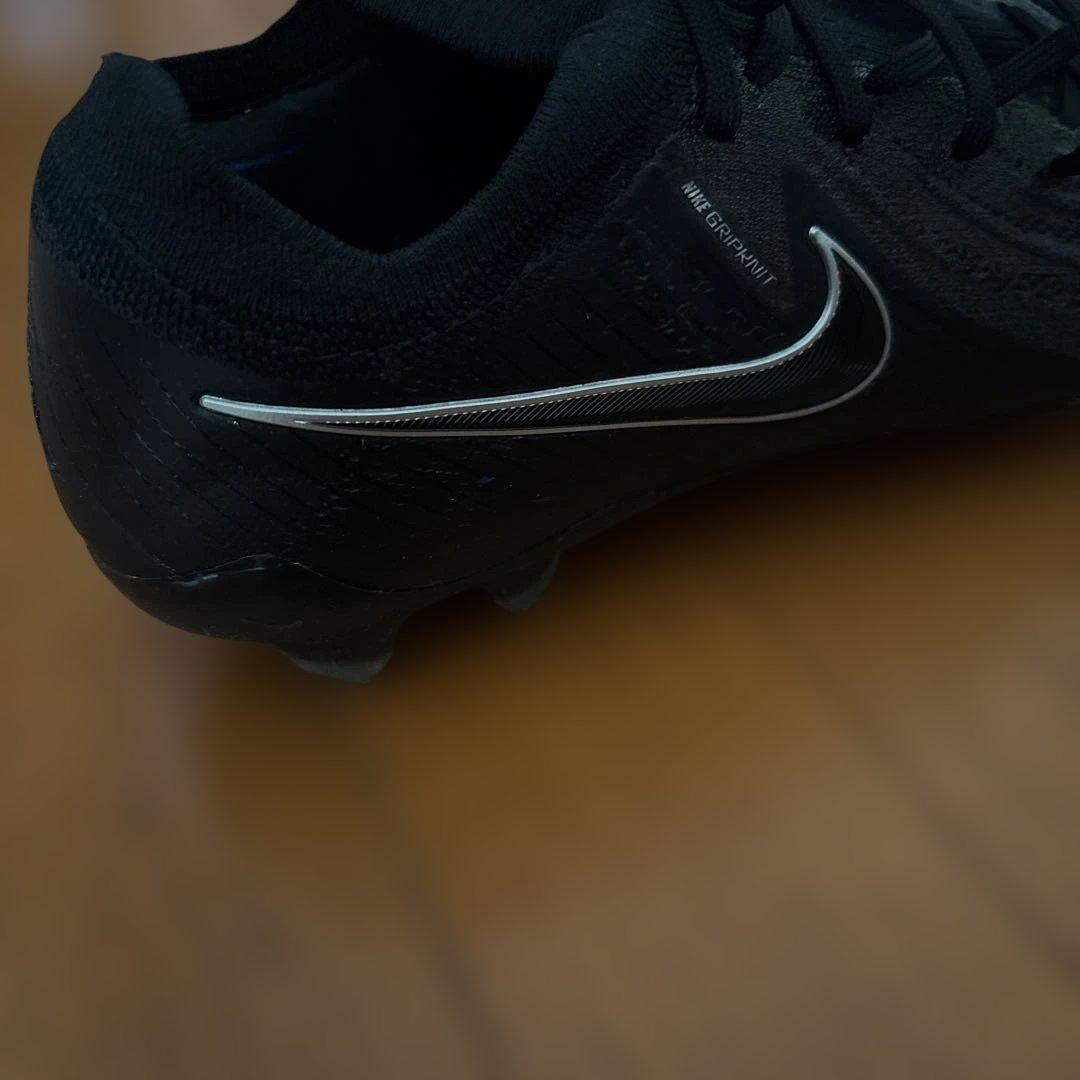 ナイキNIKE　ファントムGX 2　 エリート黒スパイクトップモデル 28センチ