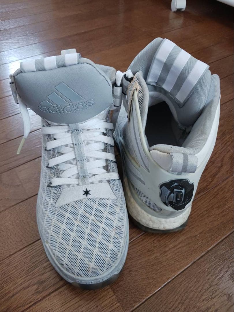 お値下げ　adidas バスケットボールシューズ ハイカット ホワイト/グレー