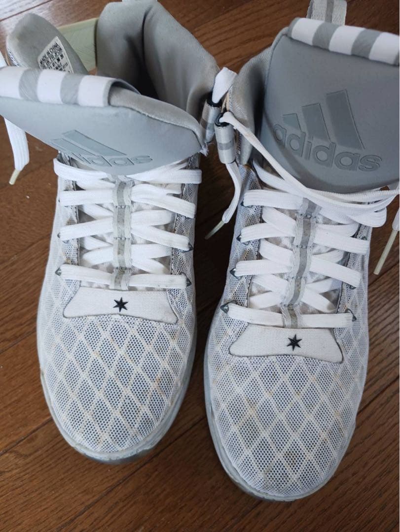 お値下げ　adidas バスケットボールシューズ ハイカット ホワイト/グレー