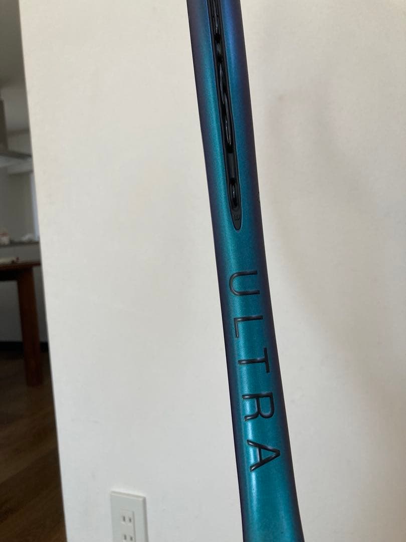Wilson ULTRA V4 100 300g G2 テニスラケット