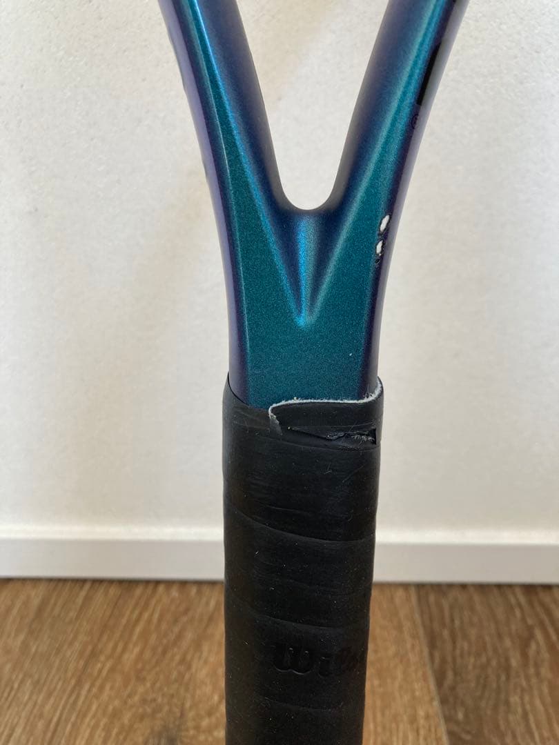 Wilson ULTRA V4 100 300g G2 テニスラケット