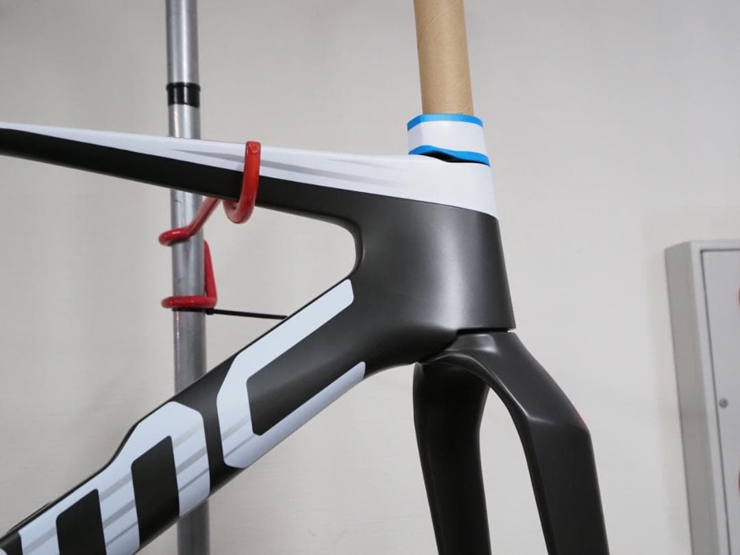 新品 BMC Teammachine R 01 47サイズ　軽量エアロロード