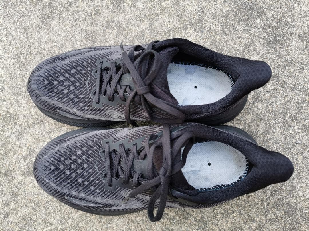 ホカオネオネ　クリフトン９　25.5㎝　ワイド　HOKA　WIDE