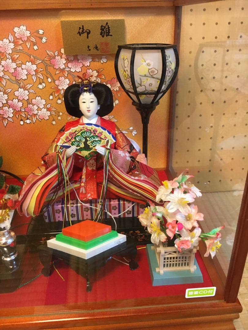 雛人形セット 桜背景 ガラスケース付き