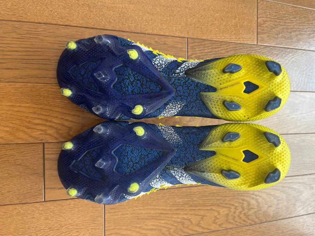 adidas プレデター フリーク + FG サッカースパイク　26cm