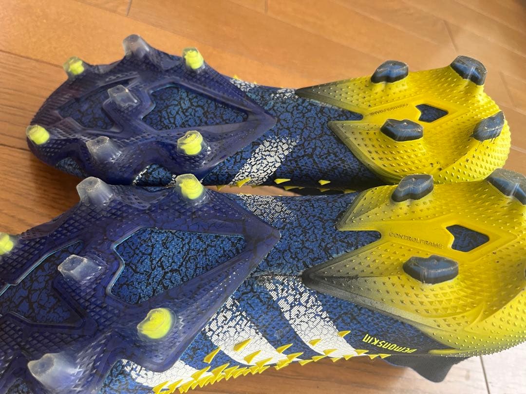 adidas プレデター フリーク + FG サッカースパイク　26cm