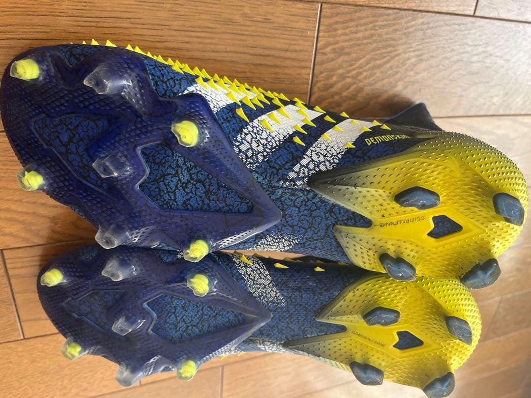 adidas プレデター フリーク + FG サッカースパイク　26cm