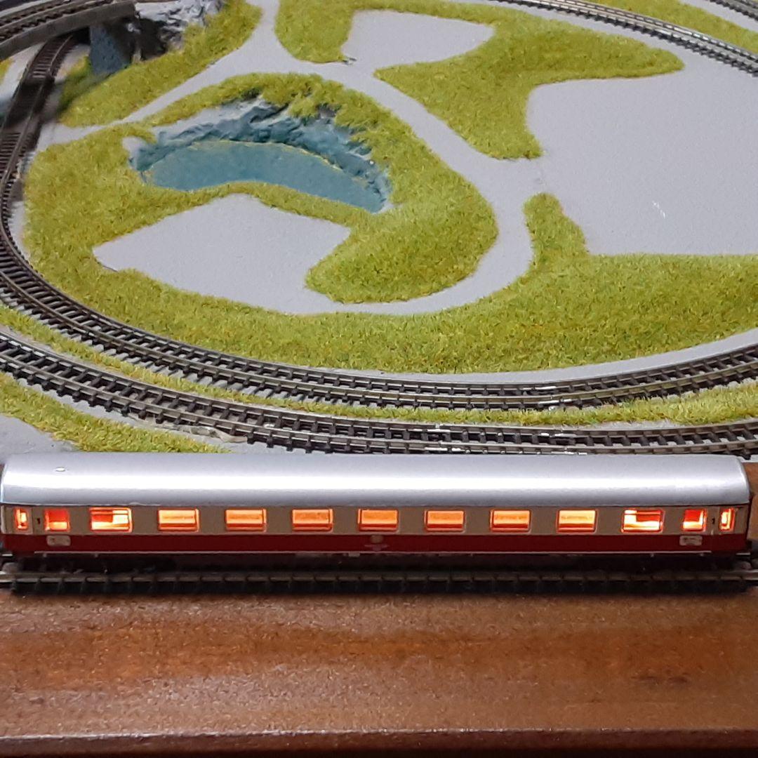 Maerklin（メルクリン）Zゲージ　客車4両　　室内灯点灯確認済