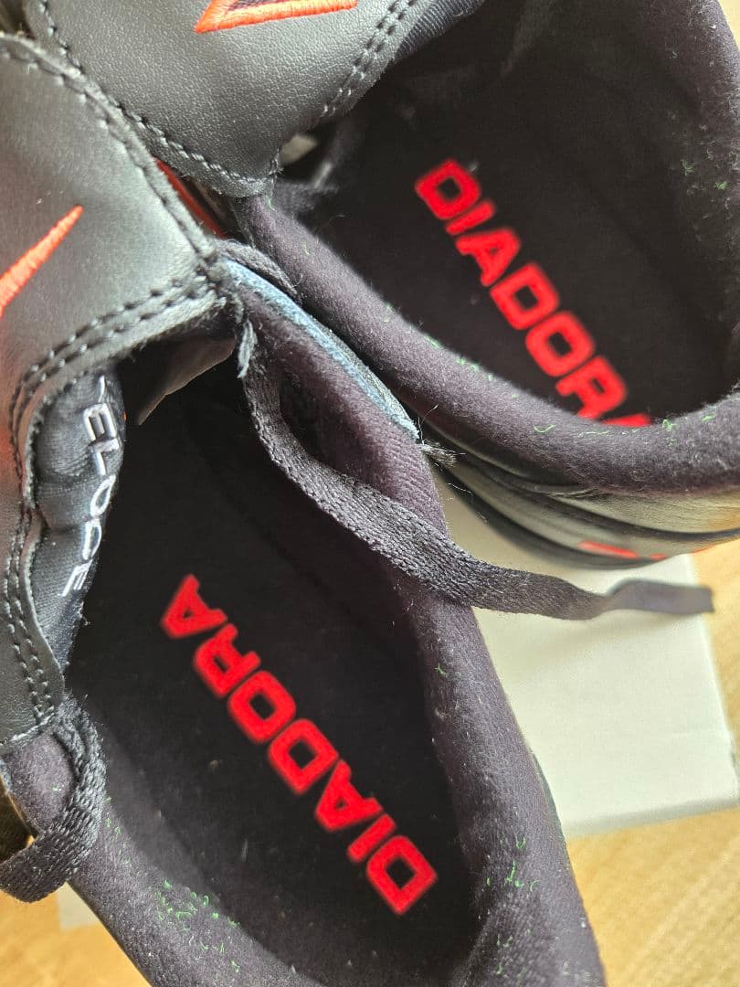 DIADORA サッカー　トレシュー