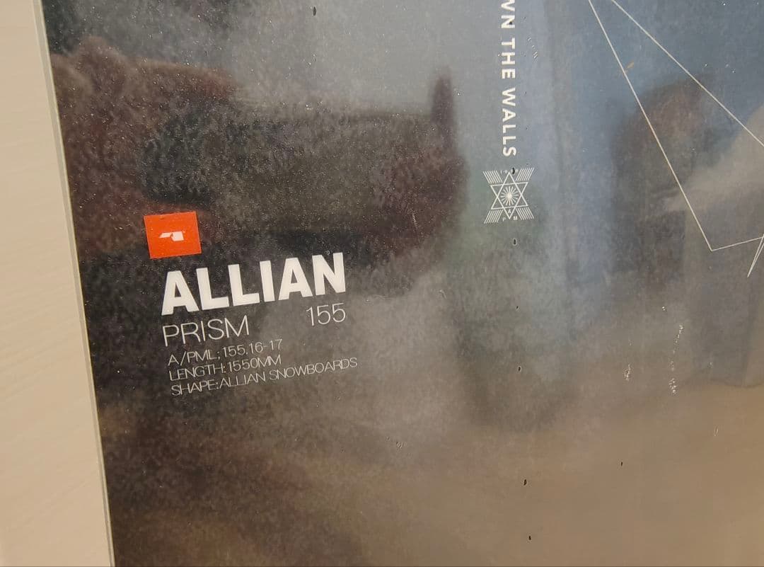 新品未使用 ALLIAN プリズム PRISM 155 16-17 スノーボード