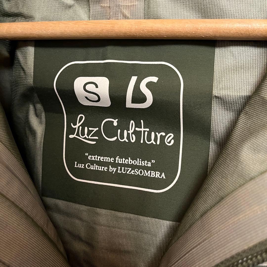 Luz e sombra Culture LS フード付きウィンドブレーカー