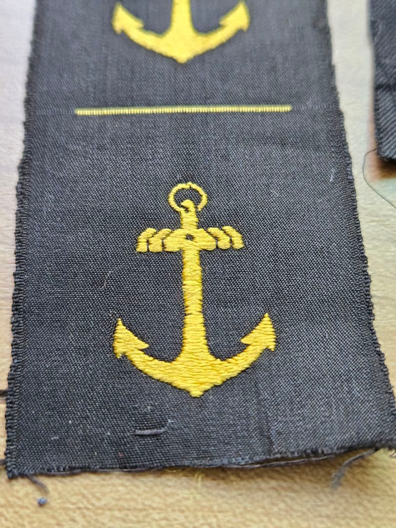 第２次大戦頃　実物/格安　日本海軍階級章他　一括セット