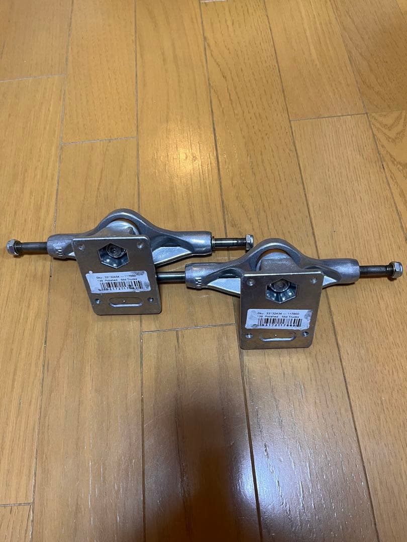 INDEPENDENTTRUCKS インディペンデント　トラック139 MID