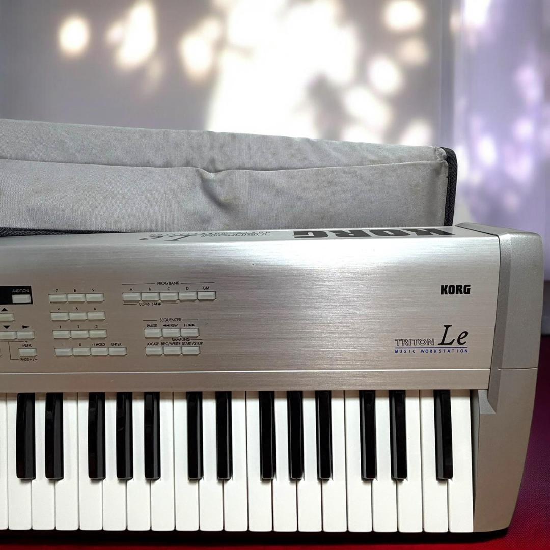 ☆動作品美品 KORG TRITON Le76 76鍵盤シンセサイザー ケース付