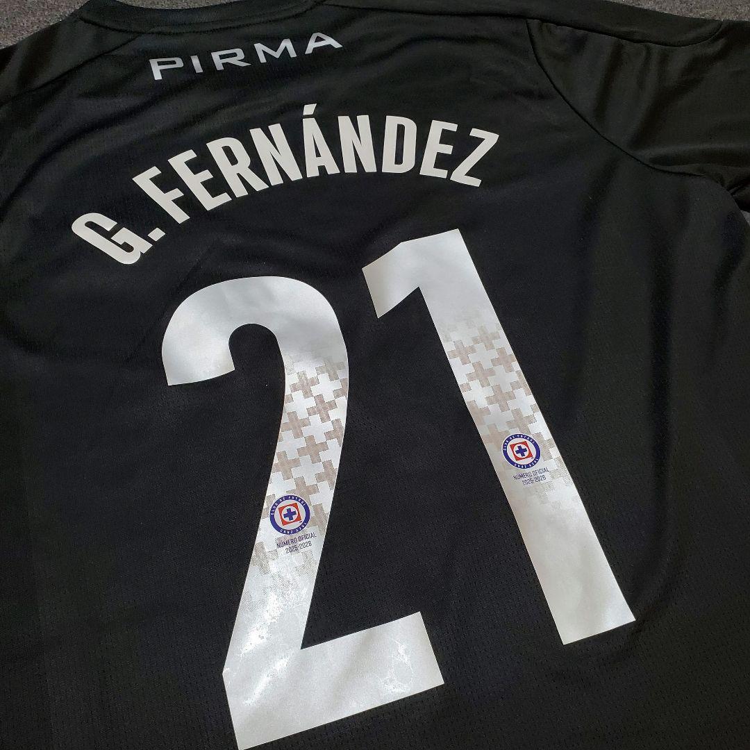 新品　クルス・アスル　25 オーセンティックユニフォーム　サッカーシャツ　L