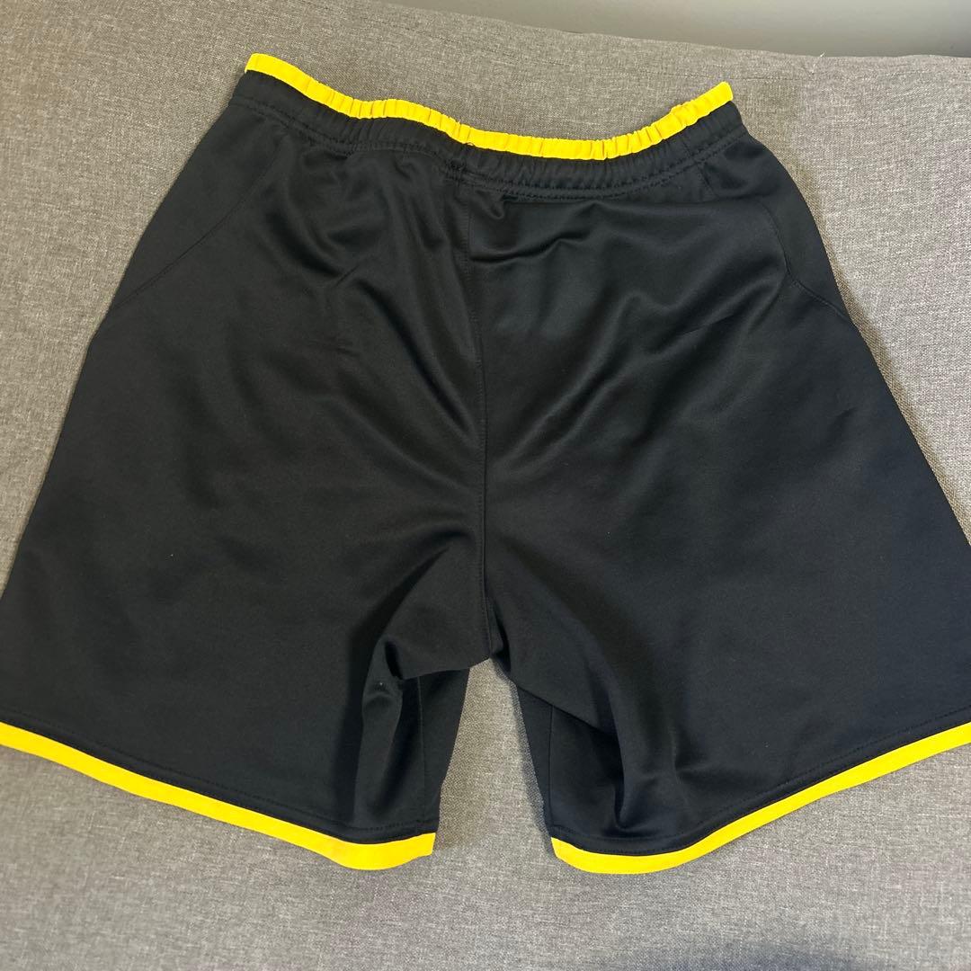 YONEXバドミントン トナミ運輸　リーチョンウェイ ヨネックス ハーフパンツＬ