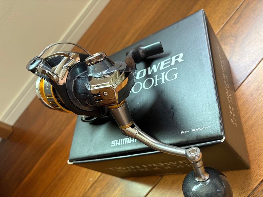 未使用　シマノ　ツインパワー SW 8000HG