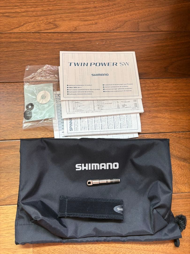未使用　シマノ　ツインパワー SW 8000HG
