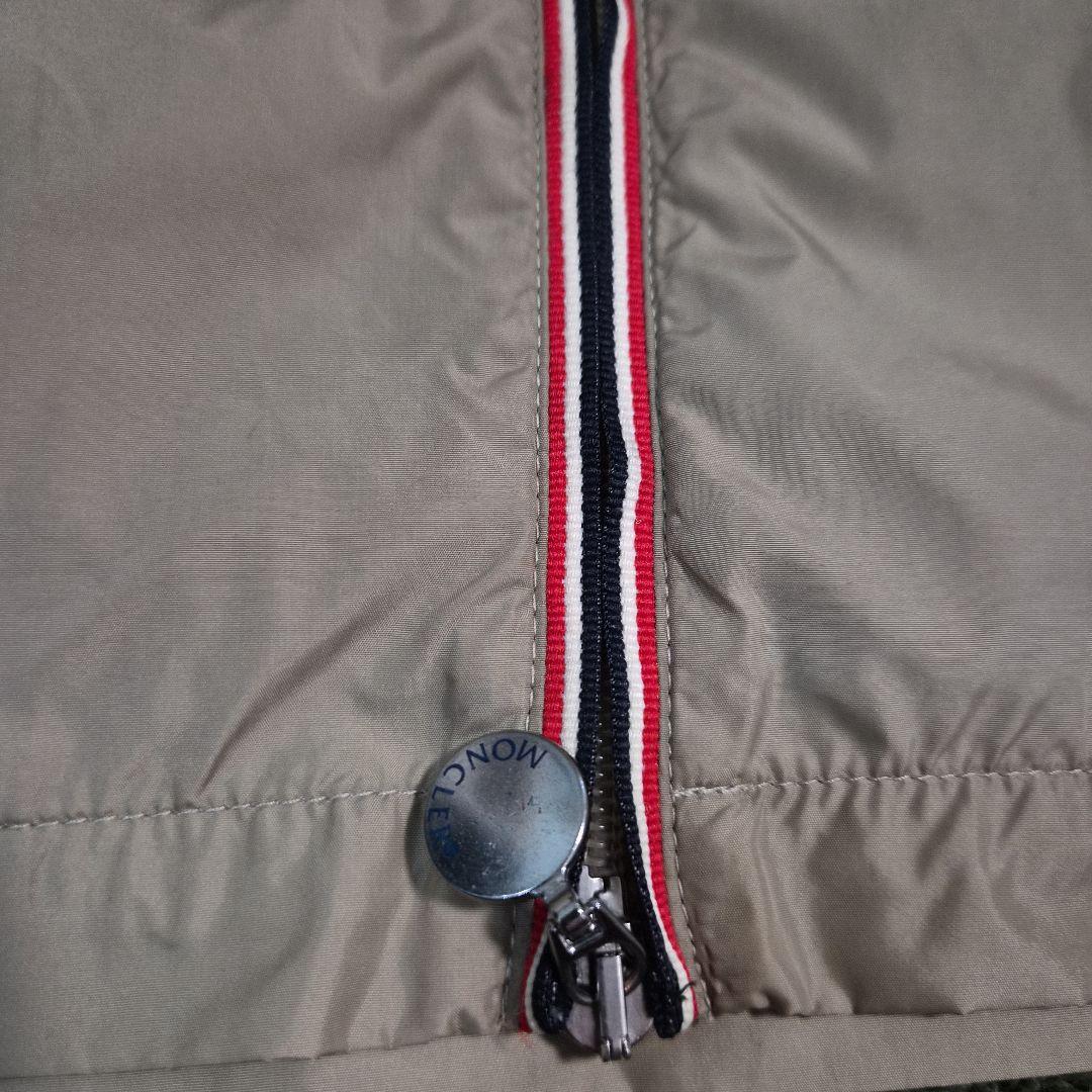 MONCLER ナイロンベスト　レディース　サイズT2 正規品10程度使用