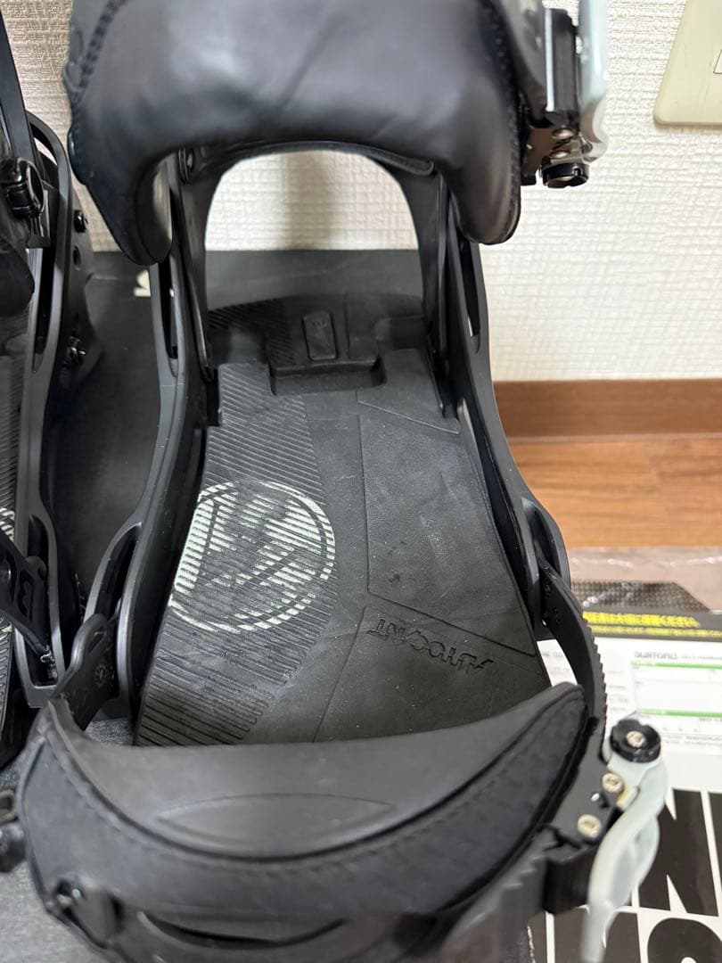 バートン　Burton MALAVITA ビンディング Mサイズ