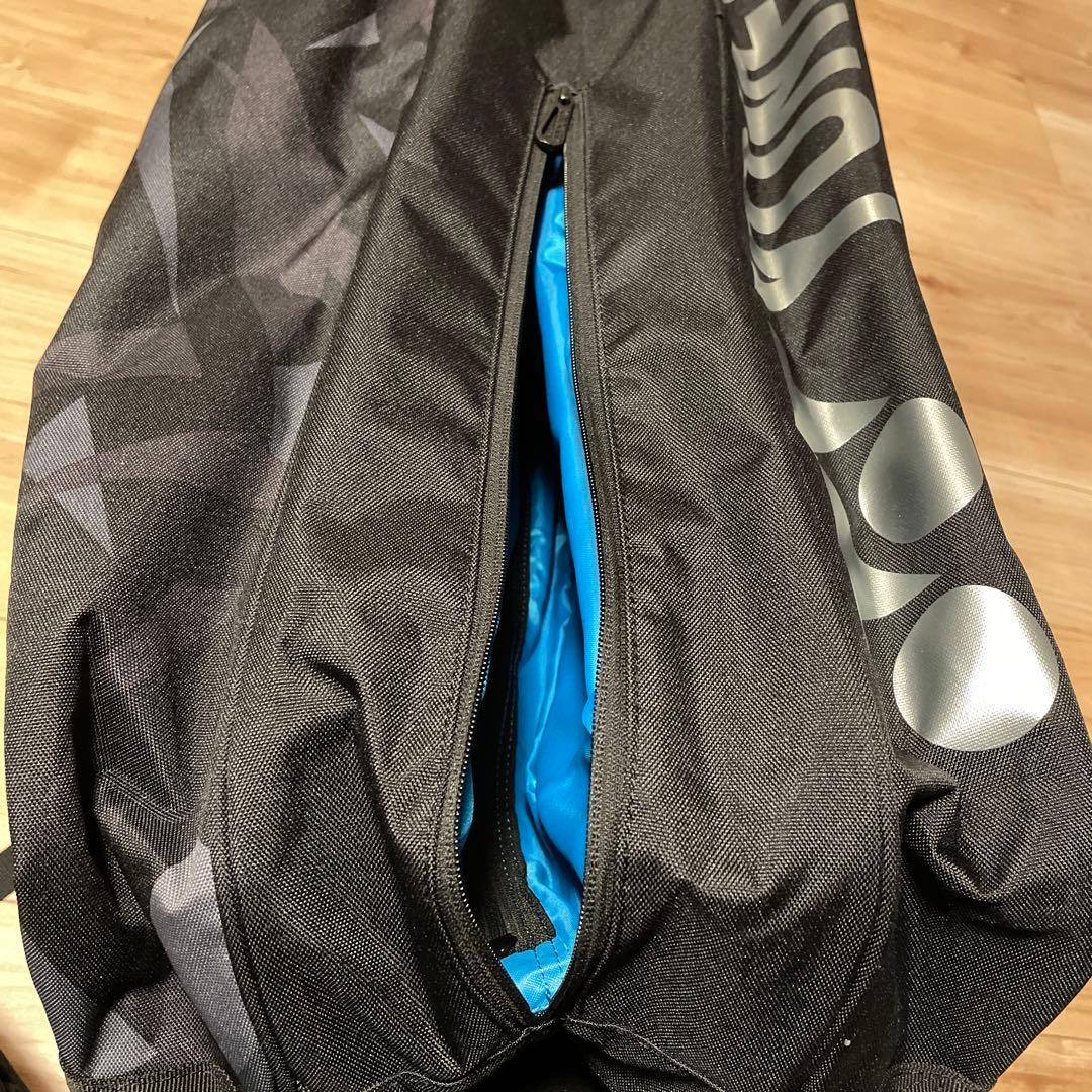 YONEX ラケットバッグ ブラック　テニス9本用 BAG2202N