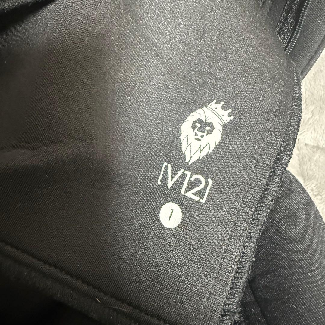 V12 ダンボールニット　パンツ　冬用　サイズ1