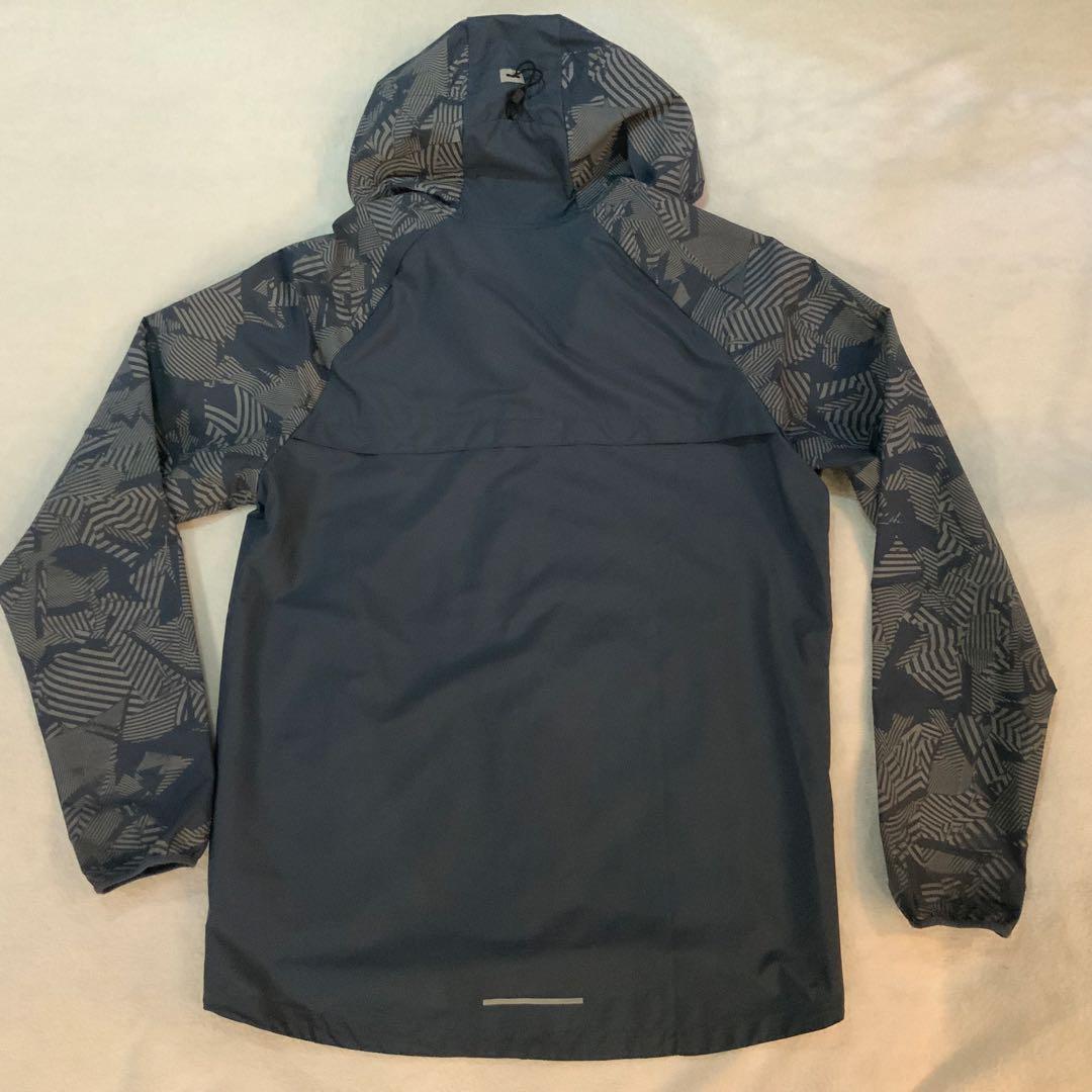 Nike RUNNING 長袖トップスとジャケット ２着セット　ユーズド