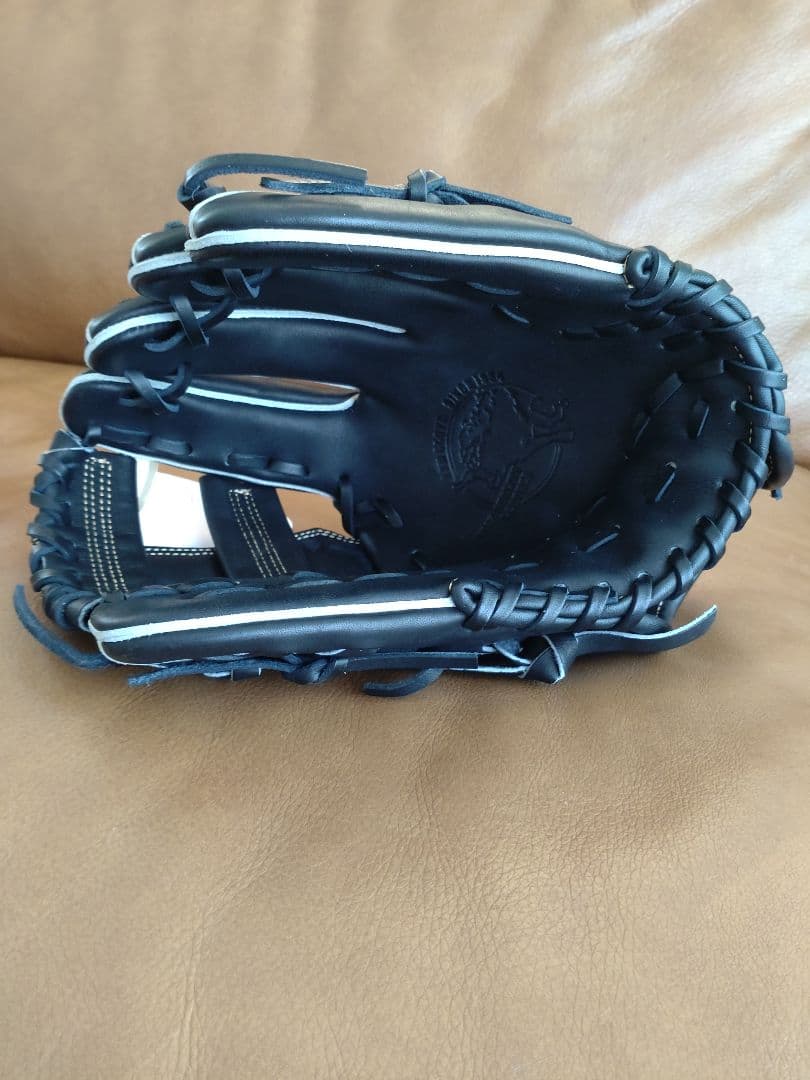 硬式野球　内野手用　グローブ　右投げ