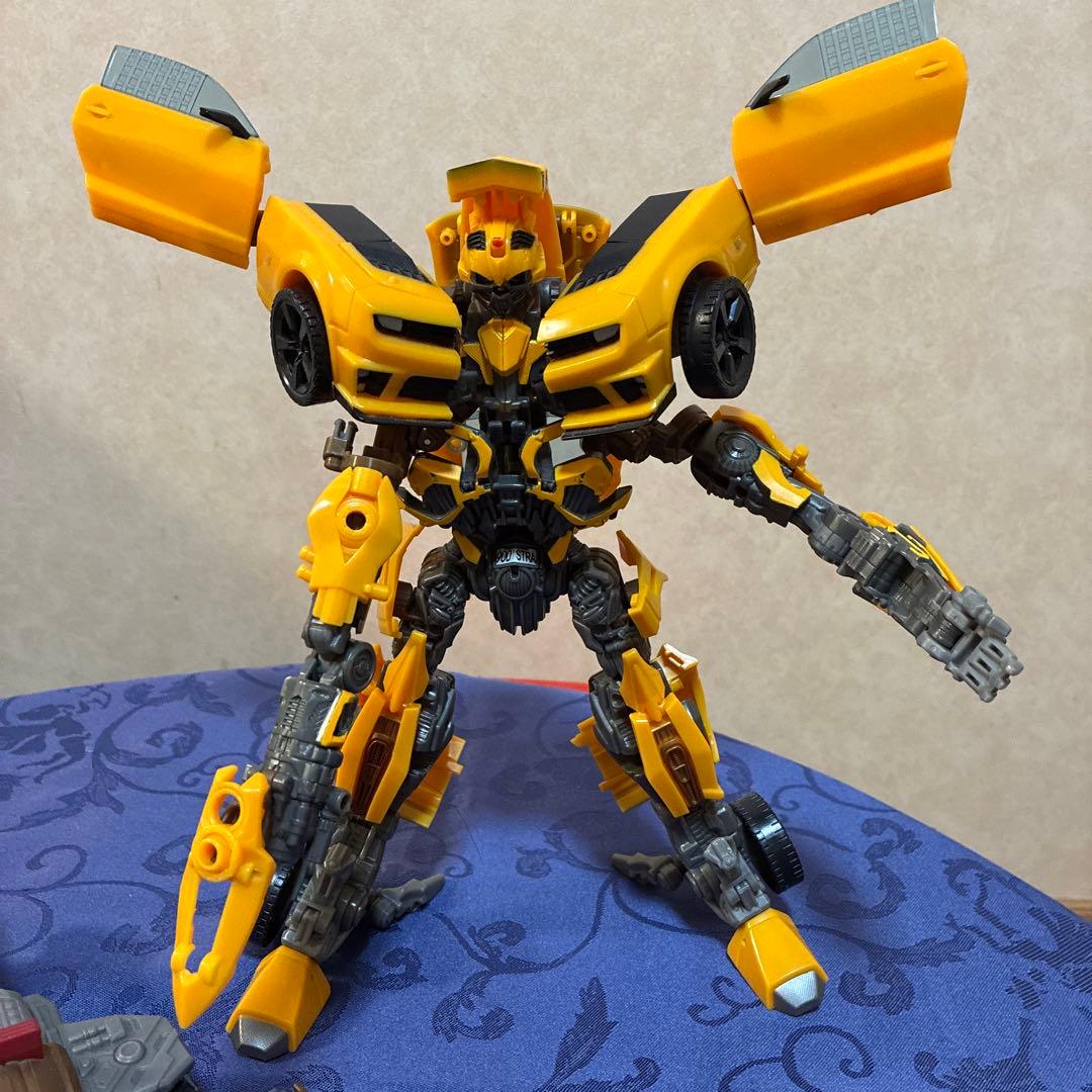 トランスフォーマーフィギュア
