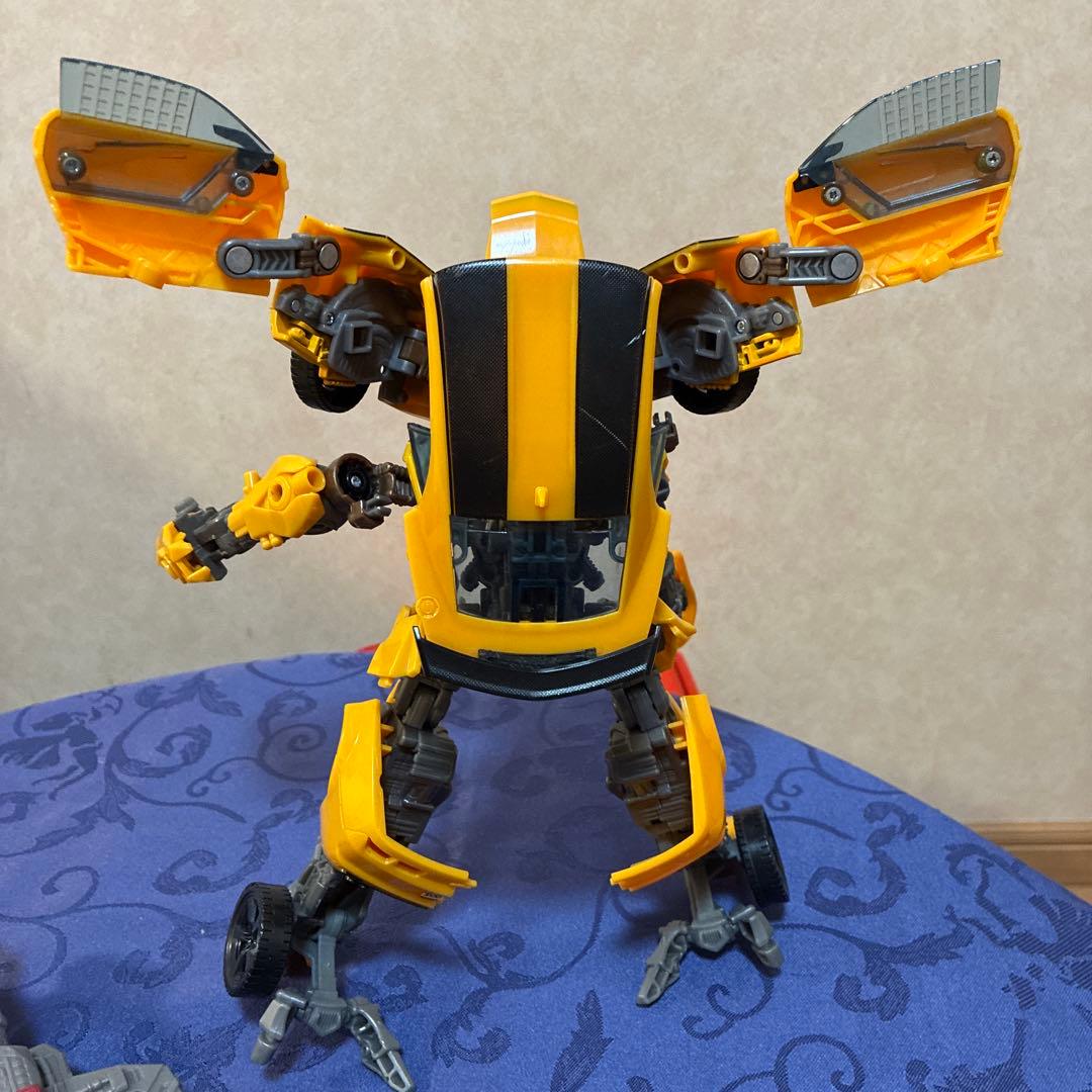 トランスフォーマーフィギュア