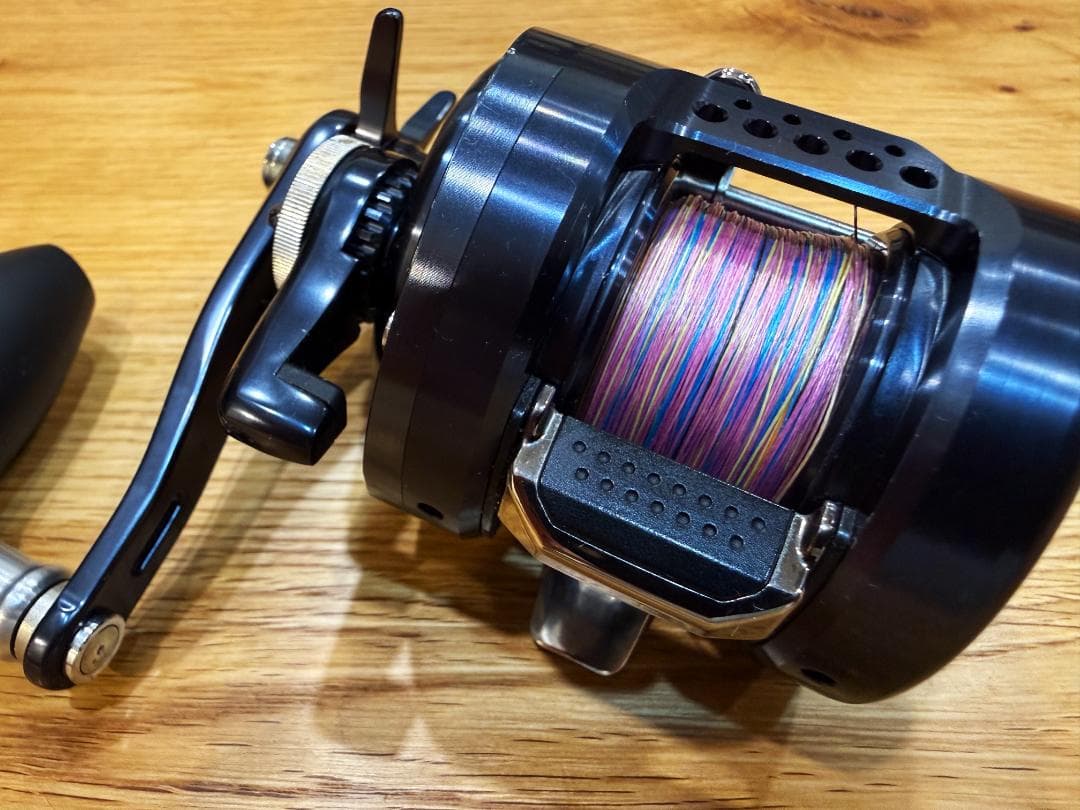 SHIMANO OCEA CONQUEST 301PG リール