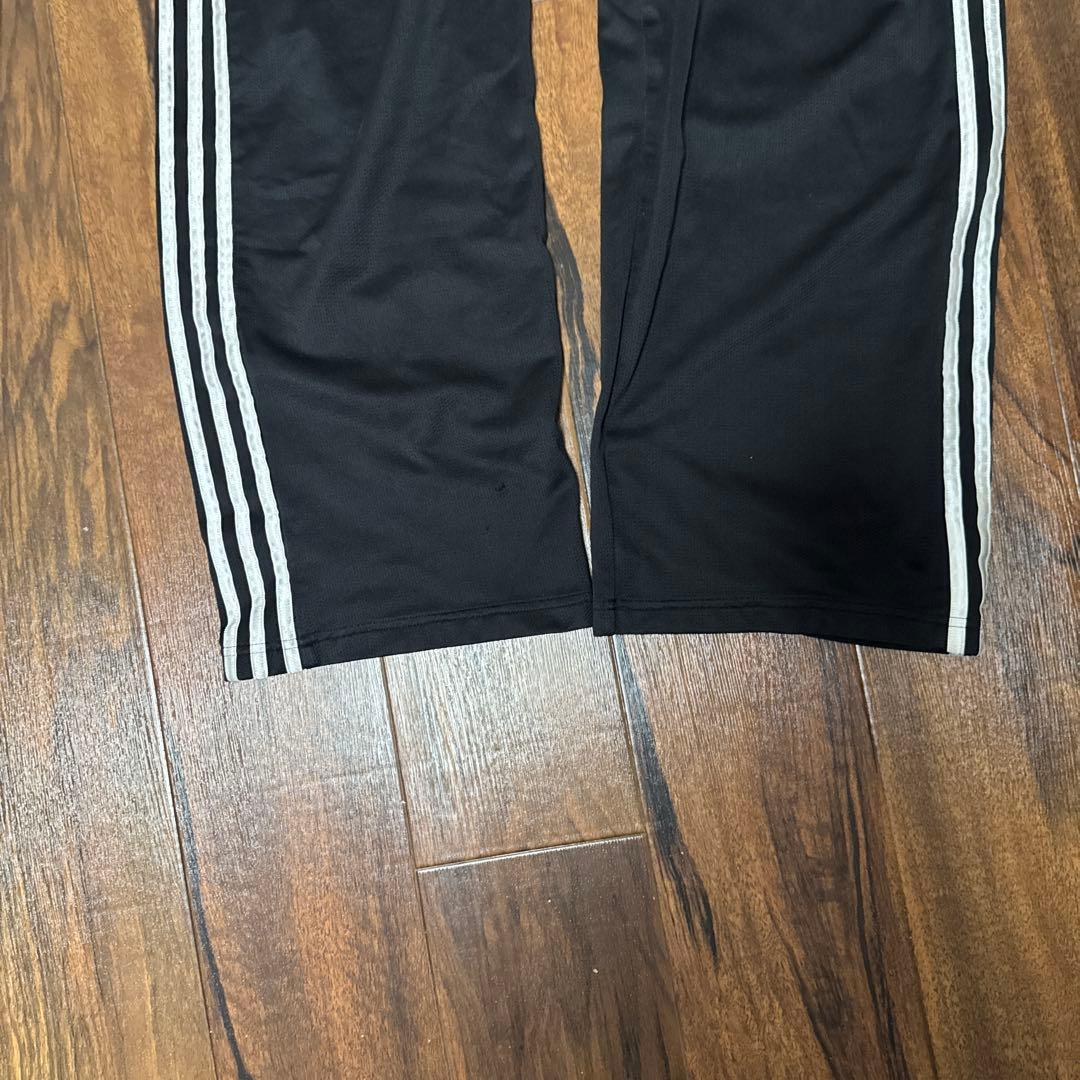 adidas トラックパンツ ☺︎値下げ可能です。