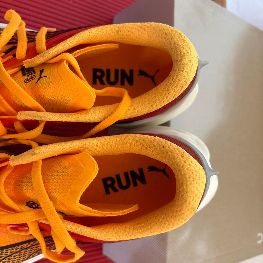 たけ【美品】PUMA ディヴィエイトニトロ3