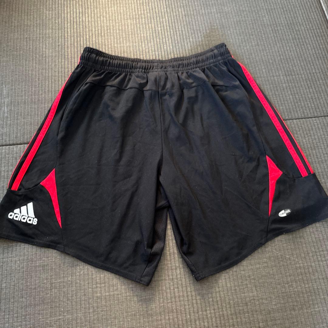 AC Milan adidas ハーフパンツ 黒/赤